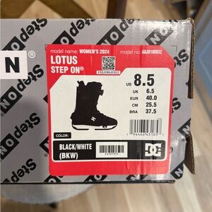 2024 DC Lotus Step On Women's snowboard boots - Black/White- worn once